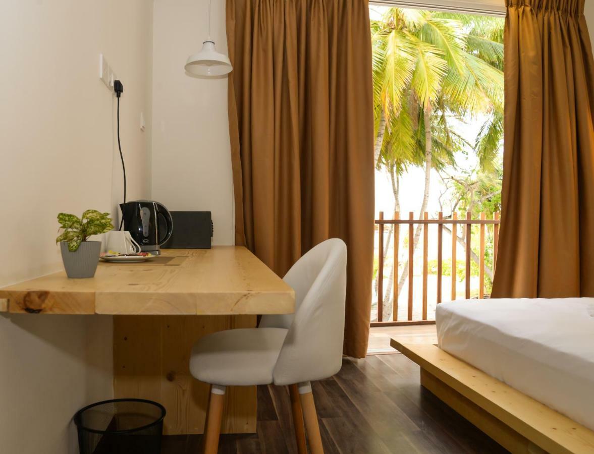 Portia Hotel & Spa Dhiffushi Exterior foto